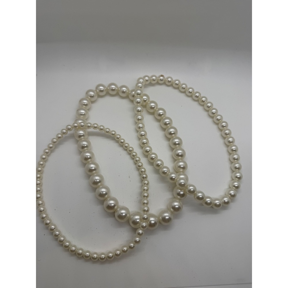 Set of 3 Faux Pearl Stretch Bracelets Cream White Graduated Stackable Jewelry